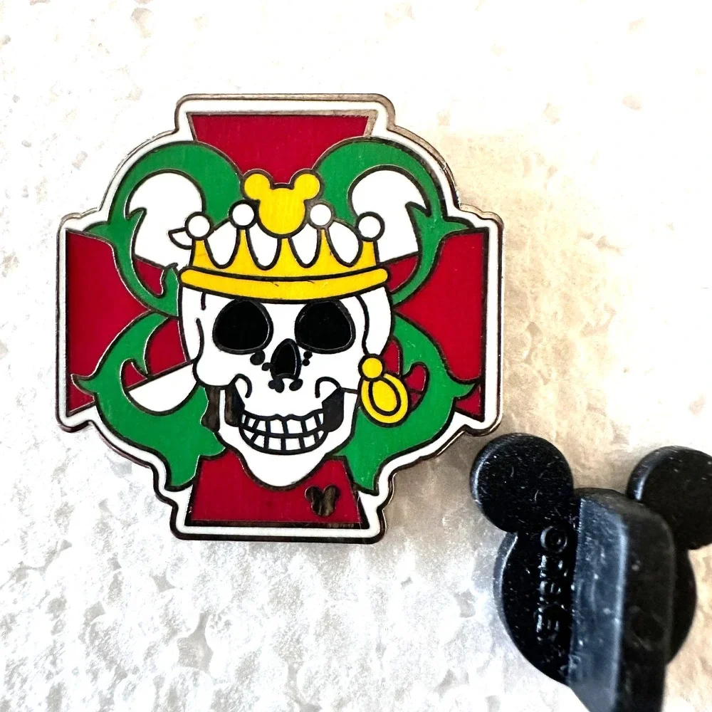 Disney Pin Trading Pirate Skull Collection 2007 Hidden Mickey King Crown PP51733
